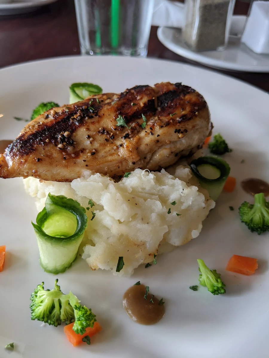 Food & drink, Smoky Lake Inn