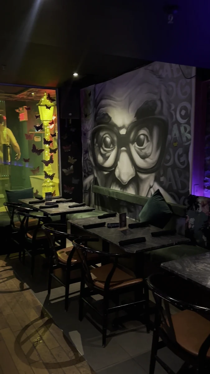 Vibe, El Lounge Resto-Bar