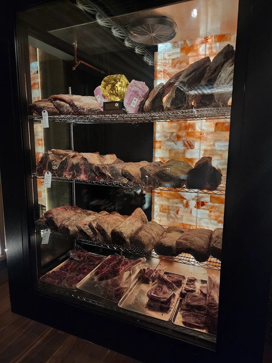 Vibe, Blue Bovine Steak + Sushi House