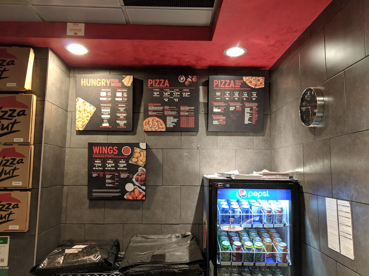 Menu, Pizza Hut Milton