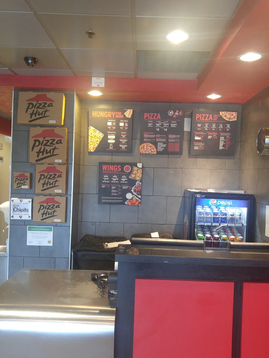 Menu, Pizza Hut Milton