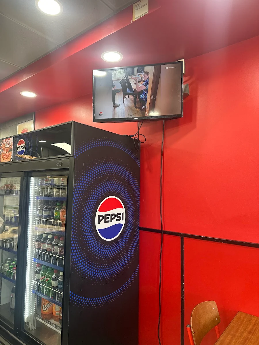 Vibe, Pizza Hut Milton
