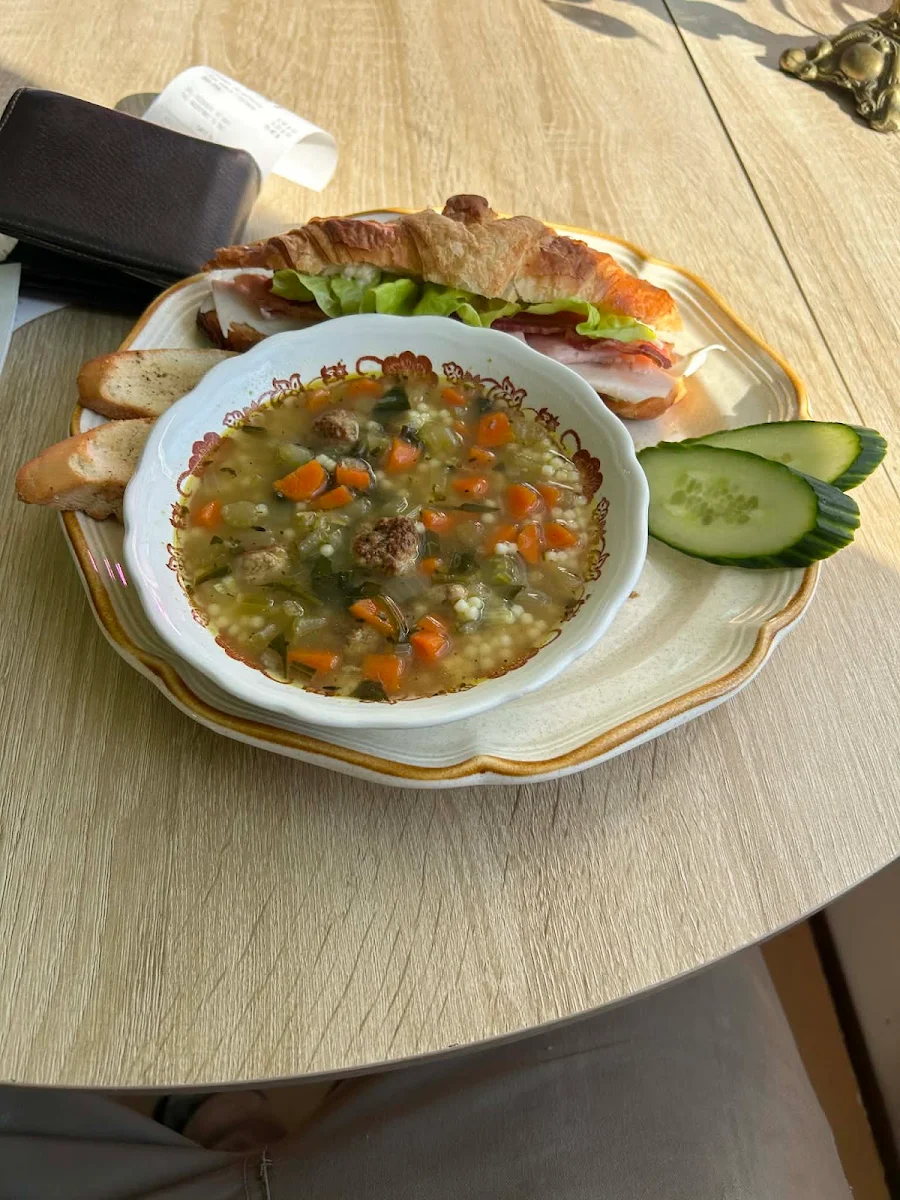 Food & drink photo 8