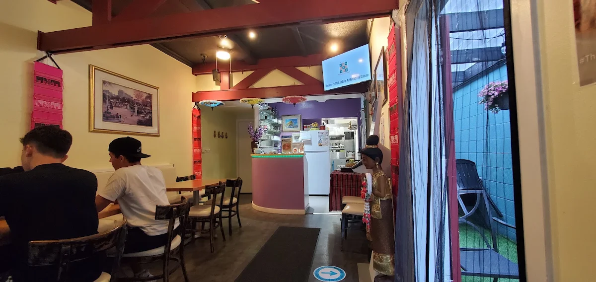 Vibe, Thai LumLum Restaurant
