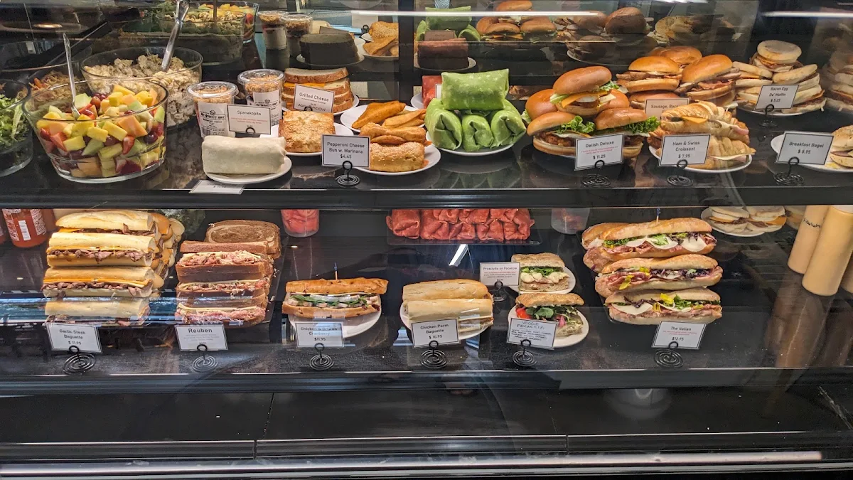 Vibe, Delish cafe