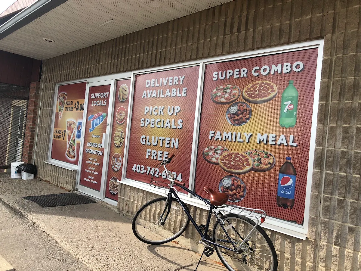 Menu, Cosmic Pizza Stettler