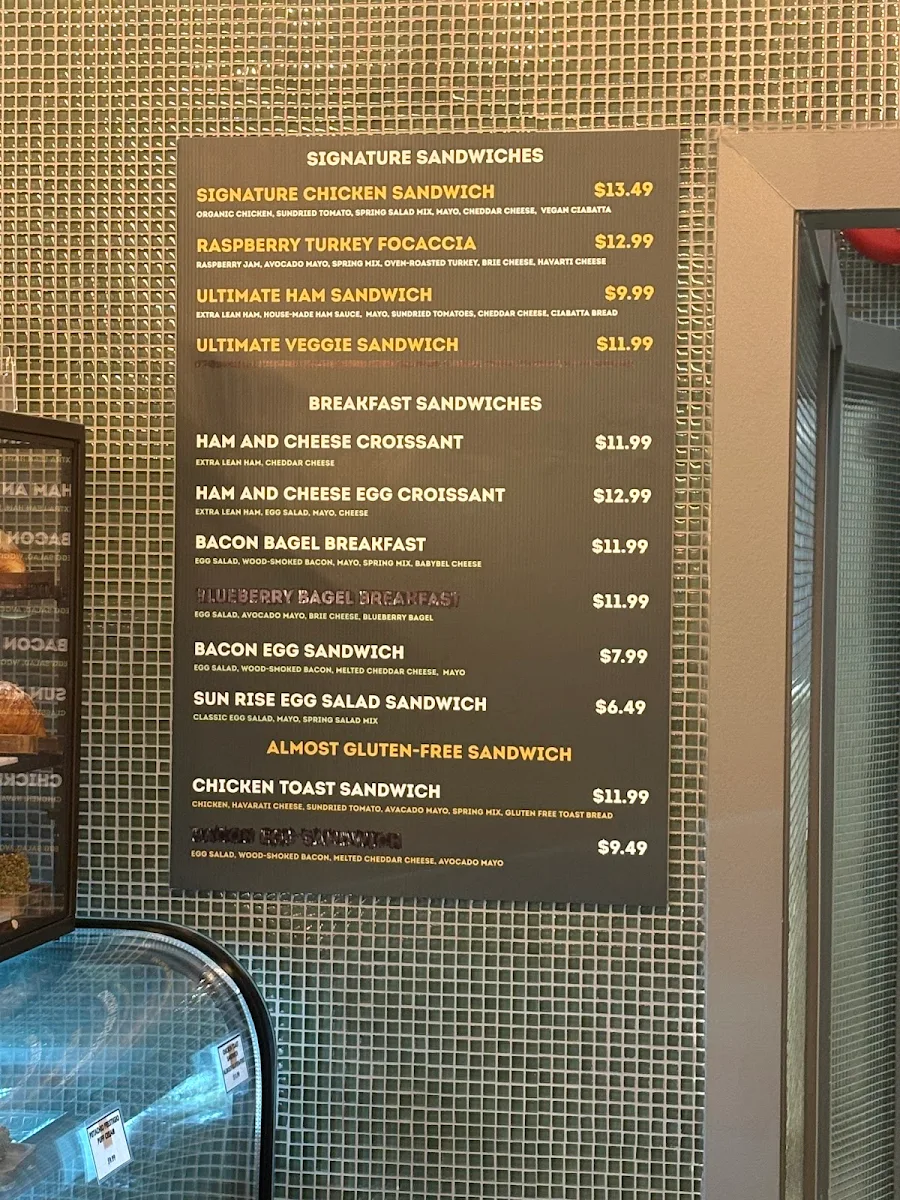 Menu, Guffo Café