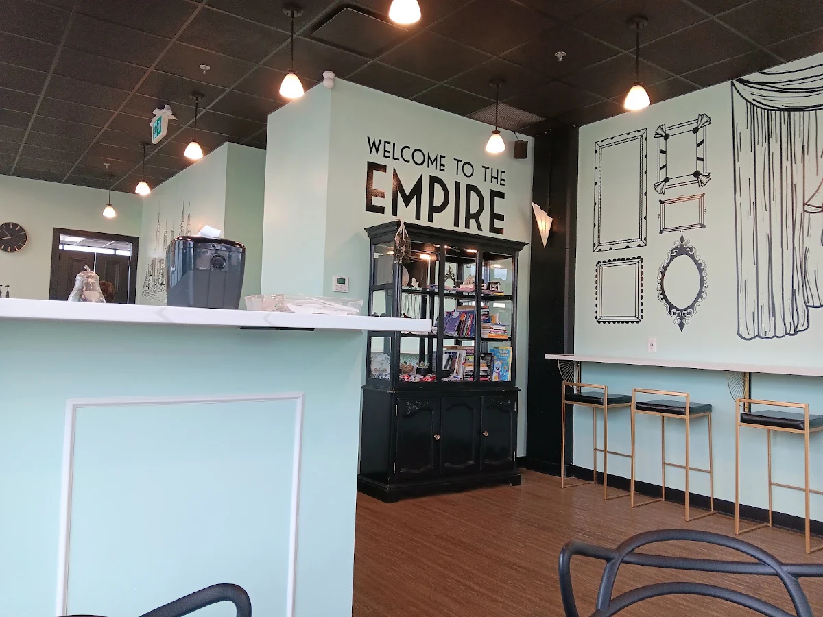 Vibe, Empire Crepe