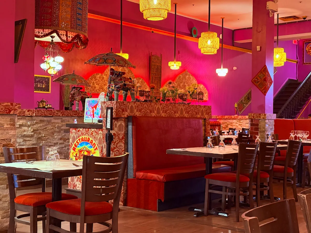 Vibe, Restaurant Palki