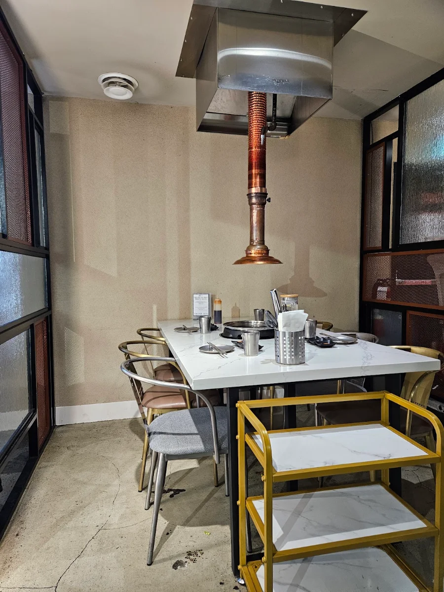 Vibe, Jing Tan Grill House