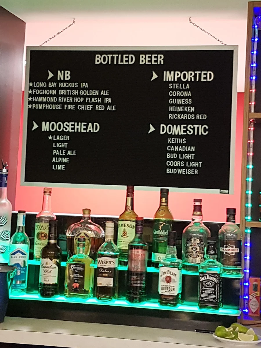 Menu, Connection Bistro (YSJ)