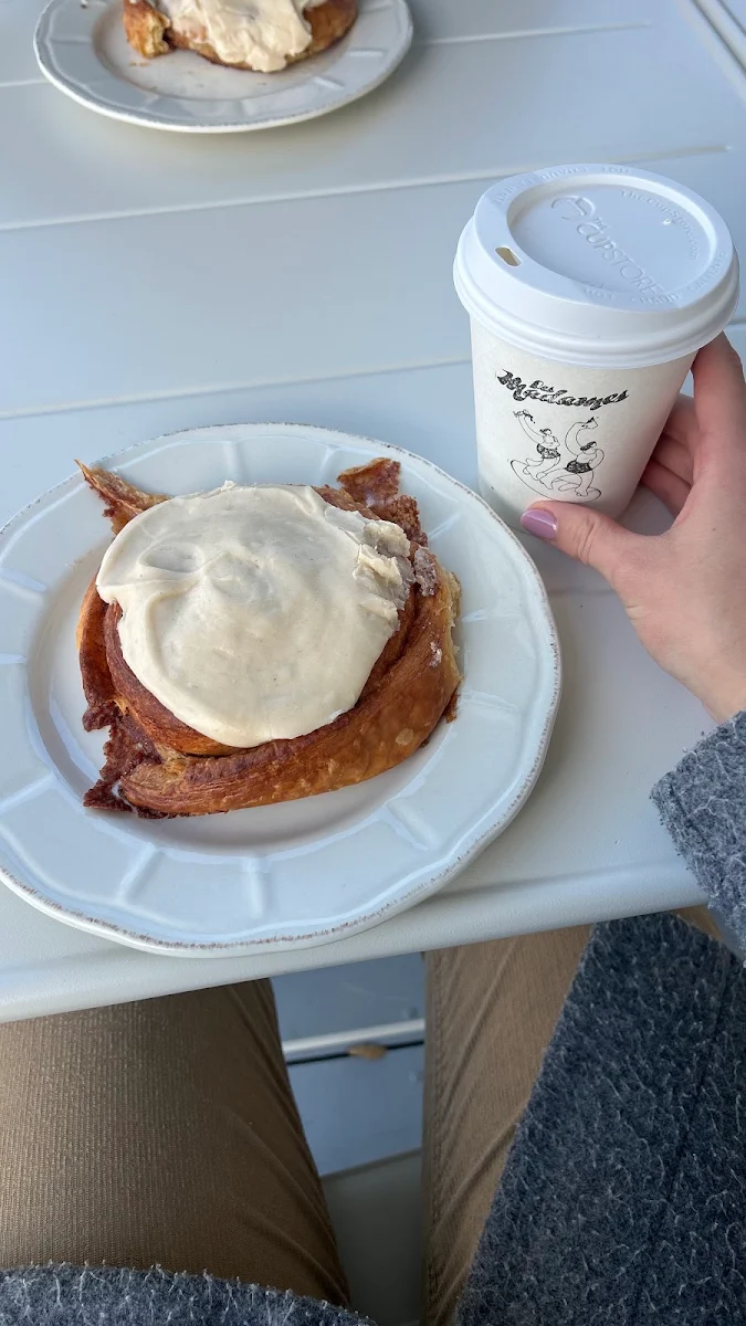 Food & drink, Les Madames - Café & Boulangerie inc.