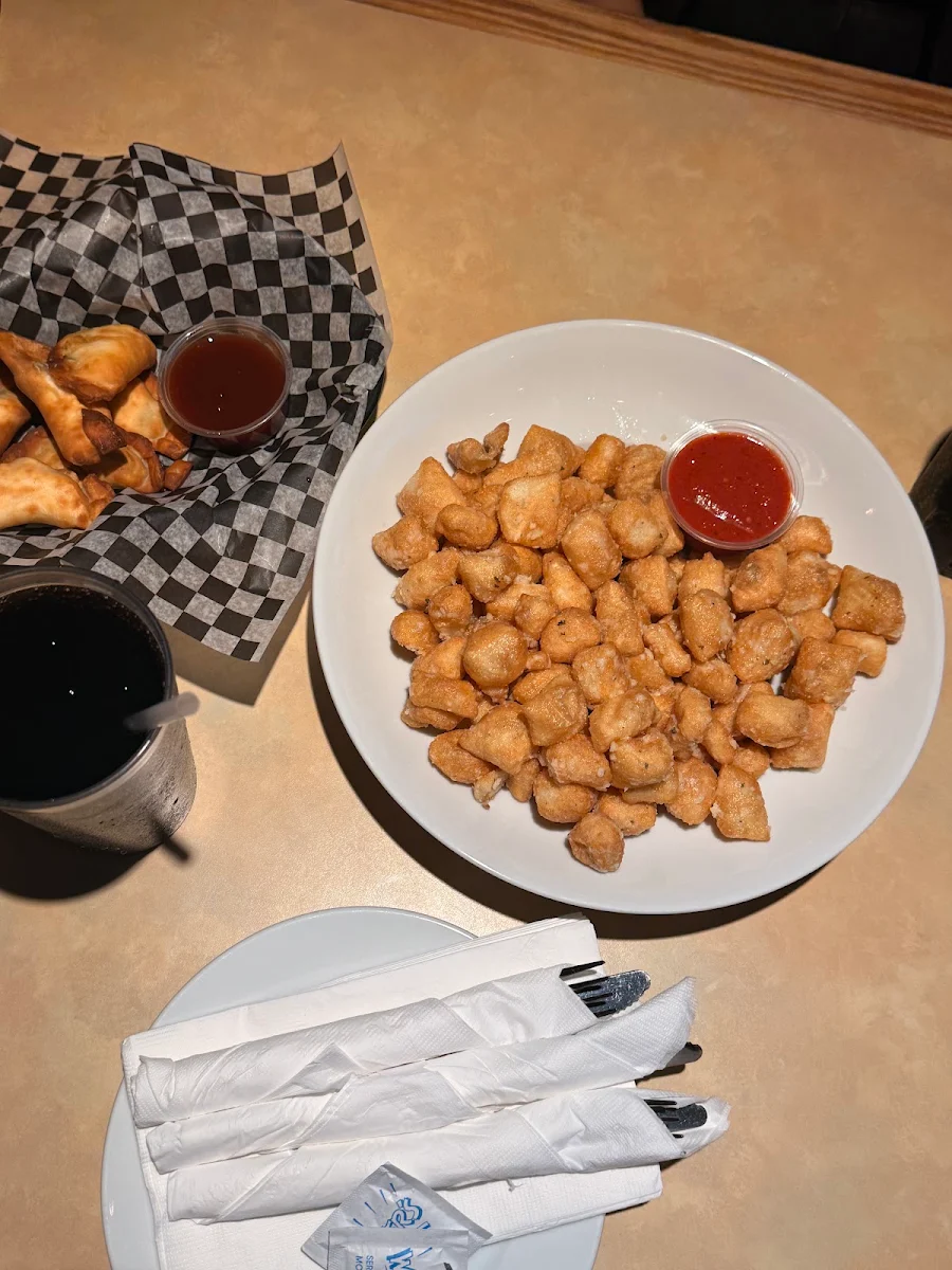 Food & drink, Fat Cat's Pizza Inc.