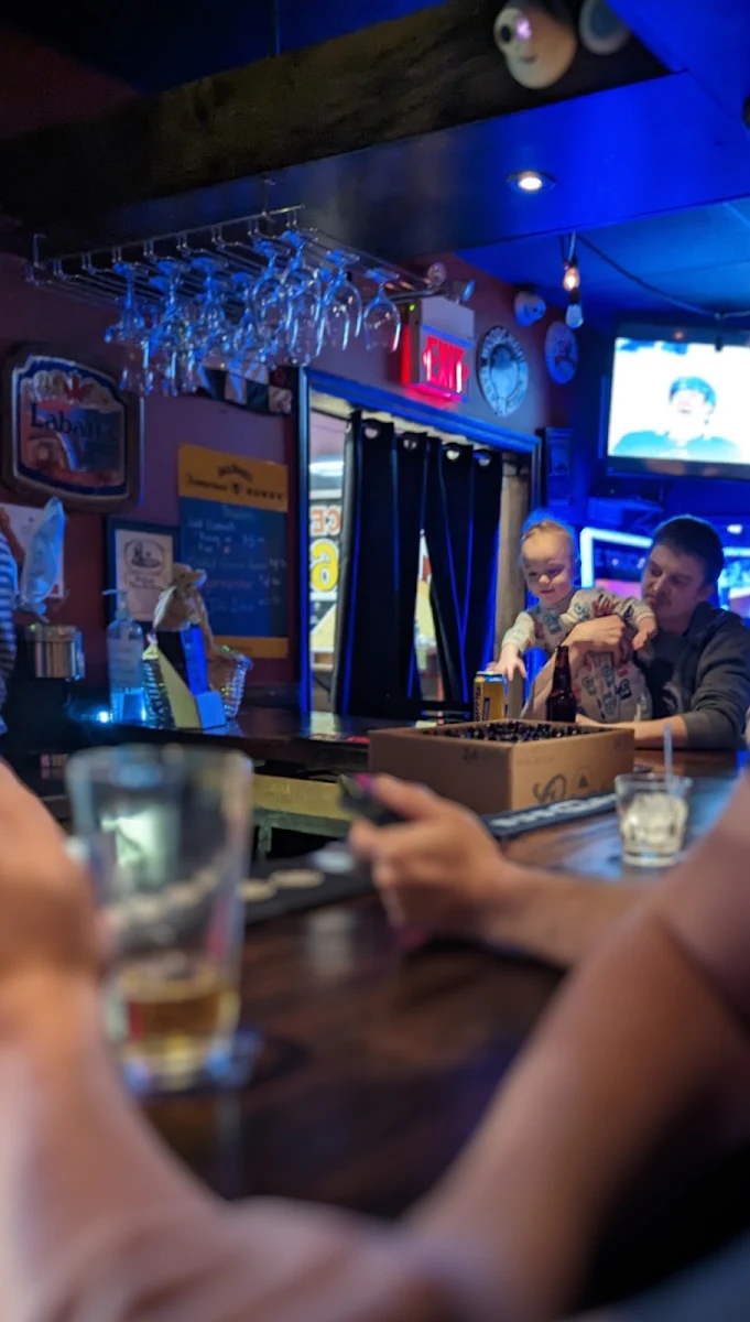 Vibe, Fat Cat's Pizza Inc.