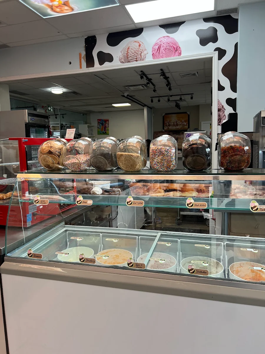 Vibe, Sharon's Ice Cream