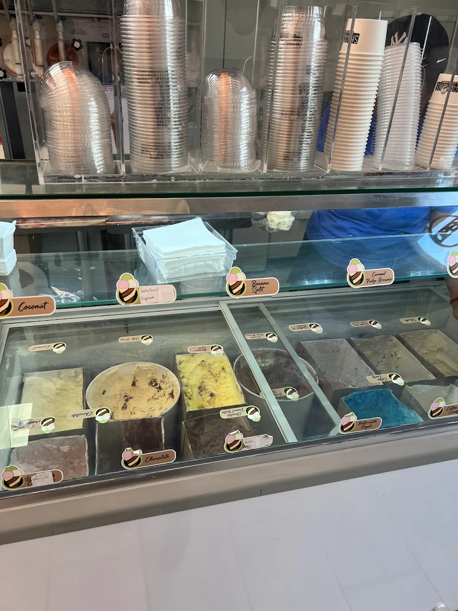 Vibe, Sharon's Ice Cream