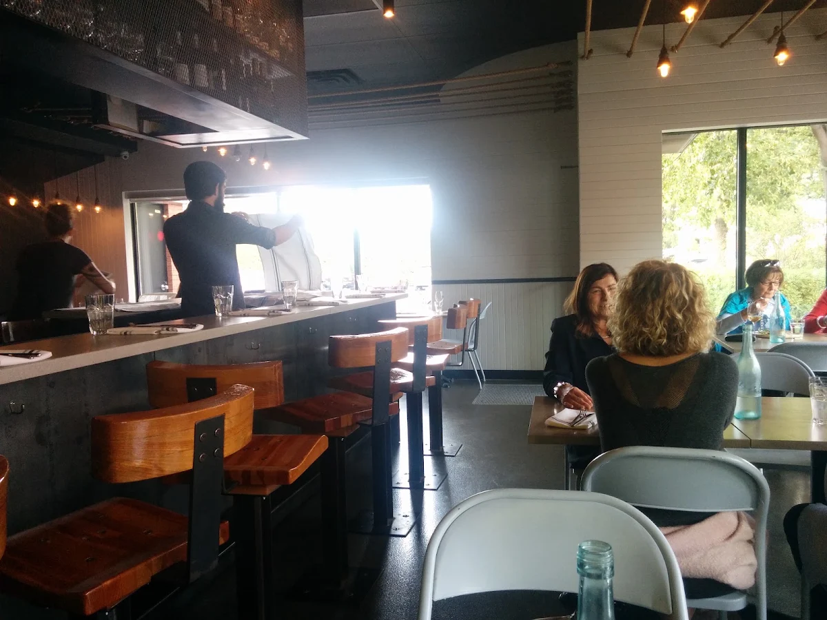 Vibe, Resto Catch