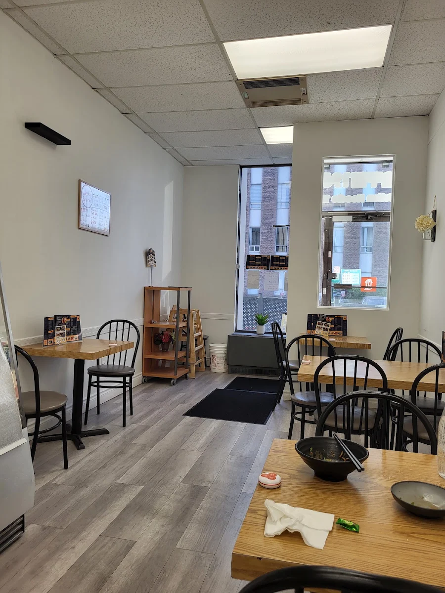 Vibe, Wuhan Noodles 1950 (North York) 热干面1950 (北约克店）