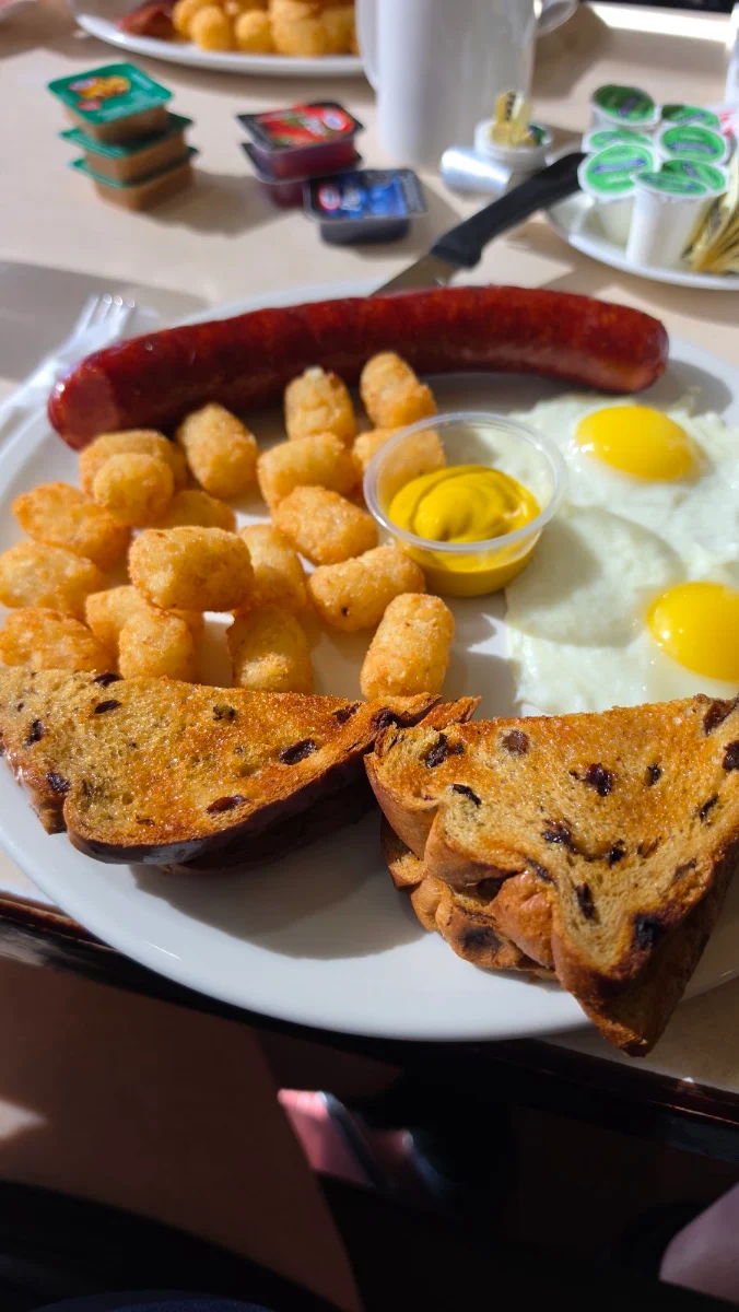 Food & drink, Humpty's Big Plate Diner - Saskatoon