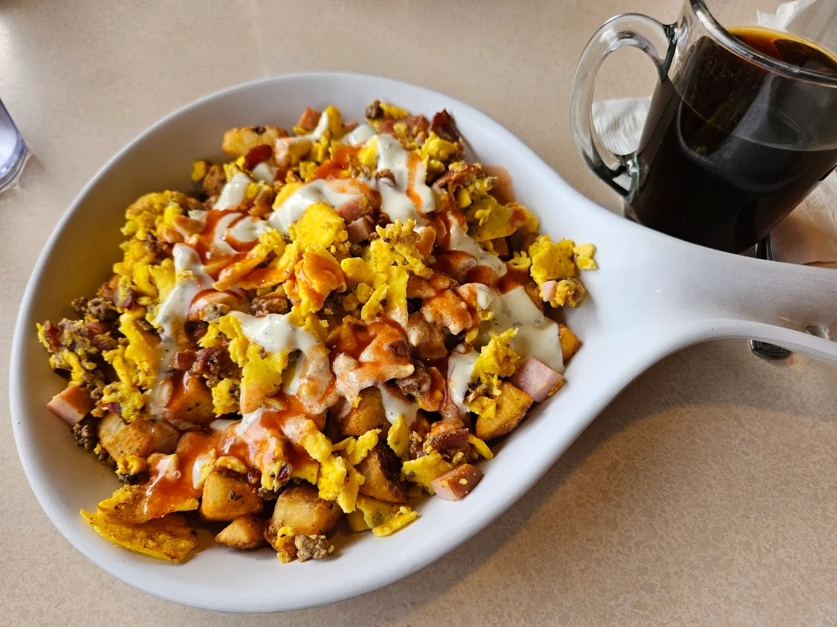 Food & drink, Humpty's Big Plate Diner - Saskatoon