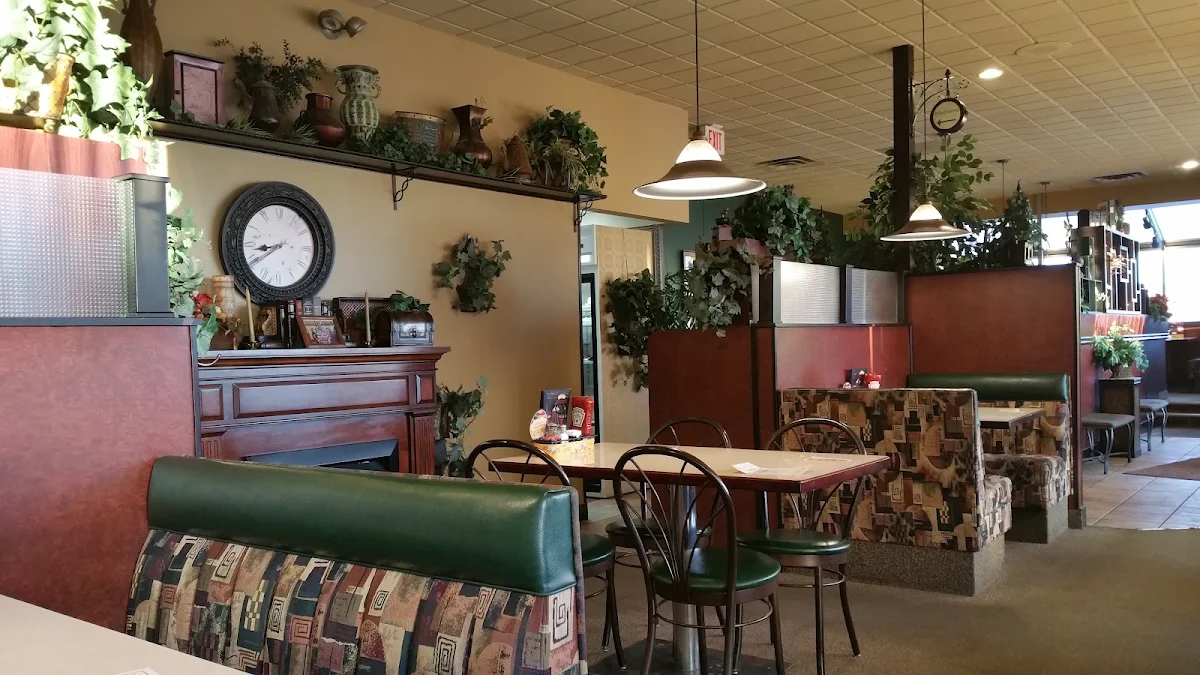 Vibe, Humpty's Big Plate Diner - Saskatoon