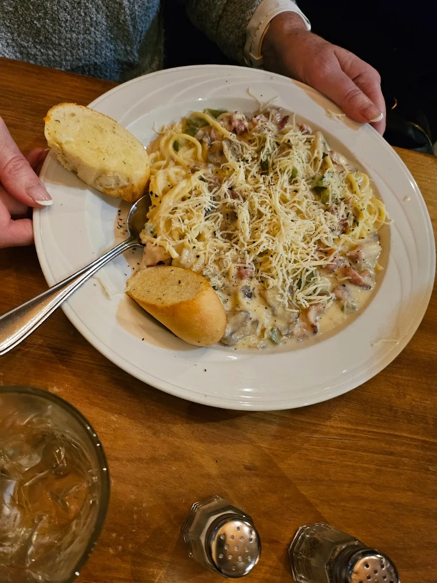 Alfredo Pasta Carbonara