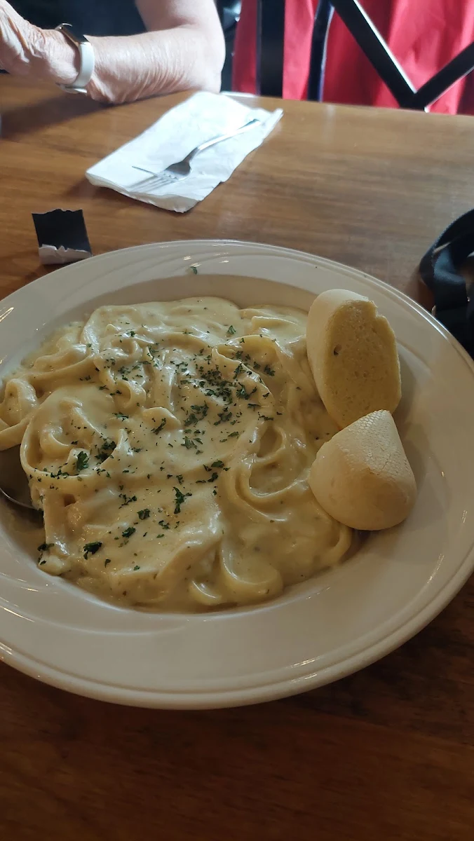 Fettuccine Alfredo