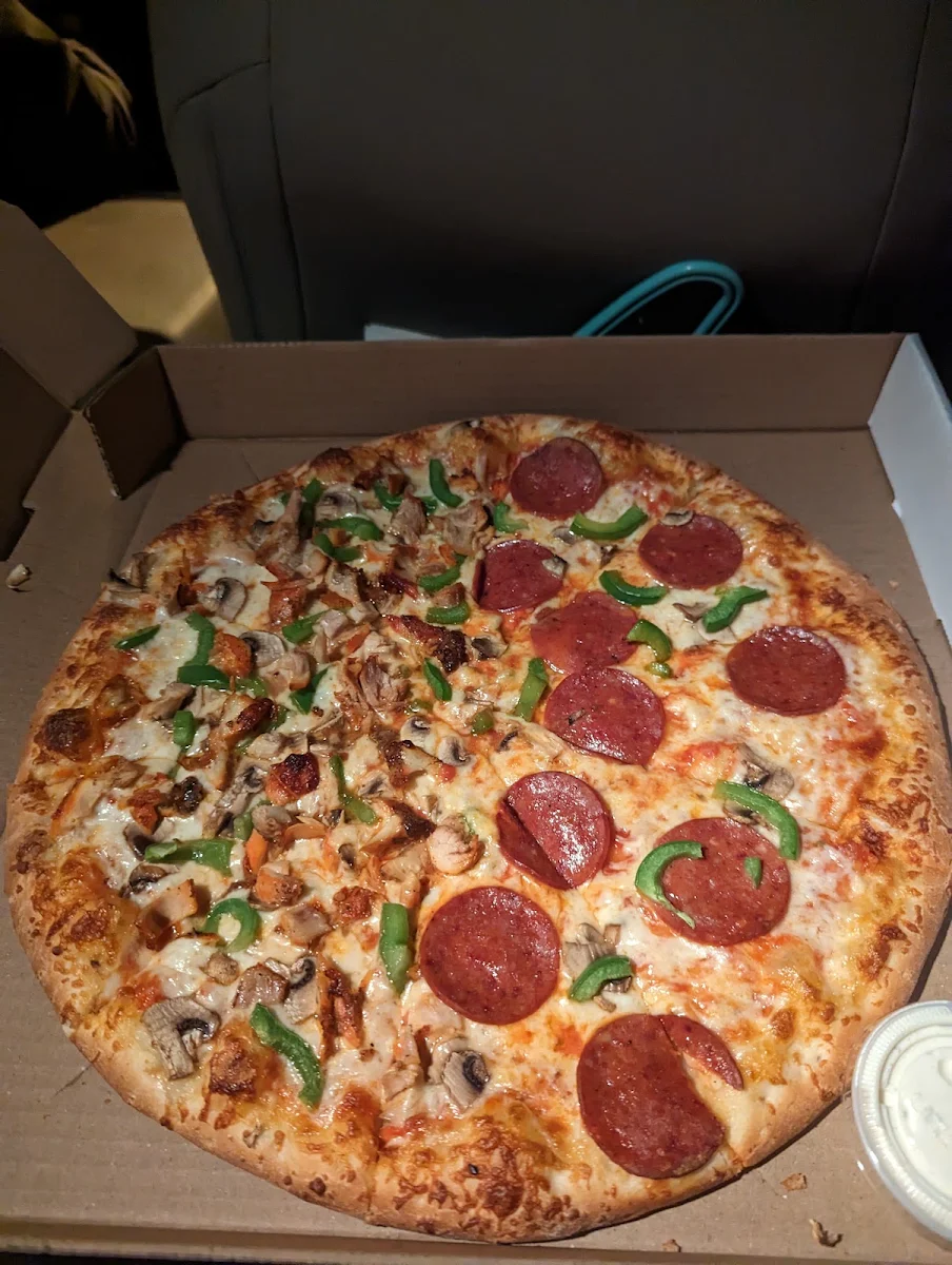 Half Chicken and Half Pepperoni Pizza, El Nour Halal Pizza & Chicken
