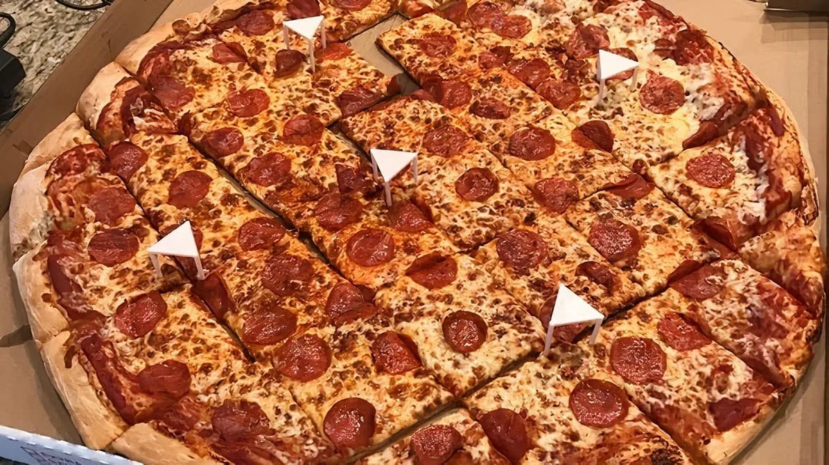 Highlights, El Nour Halal Pizza & Chicken