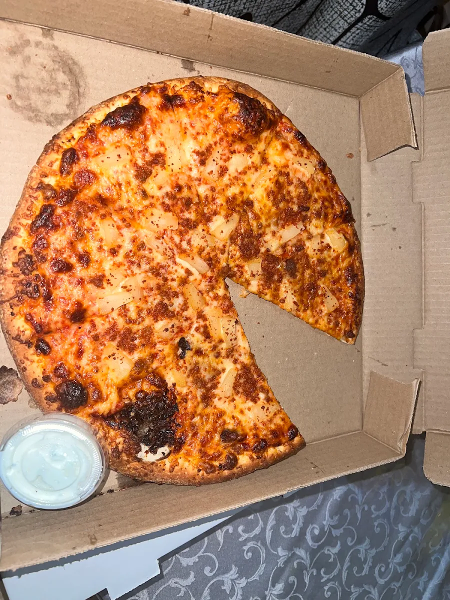 Highlights, El Nour Halal Pizza & Chicken
