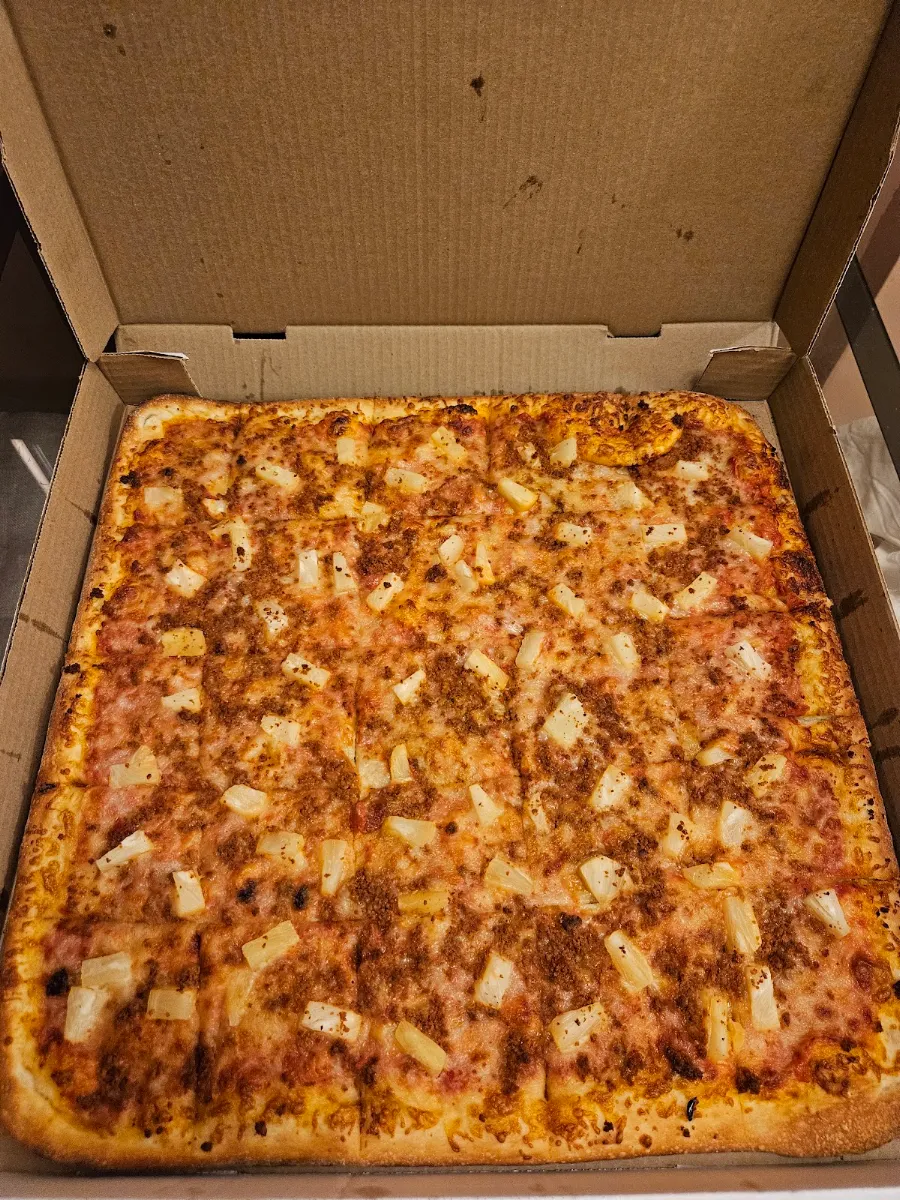 Party Size Pizza, El Nour Halal Pizza & Chicken