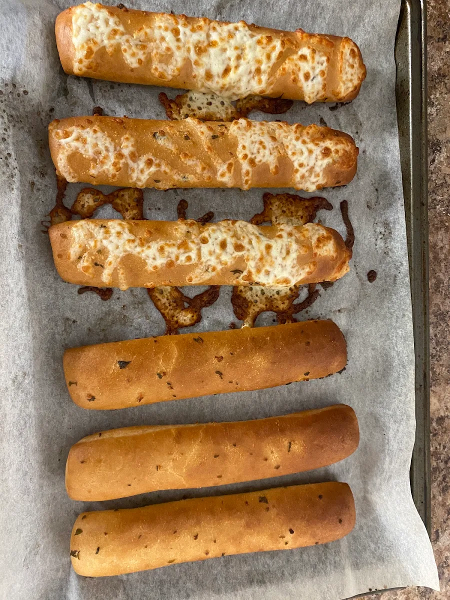 Garlic Bread Sticks 6 Sticks