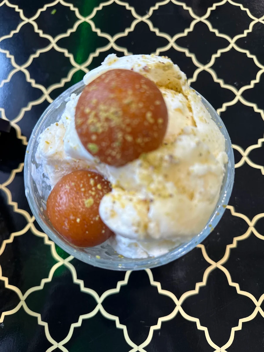 Vanilla Ice Cream with Gulab Jamun