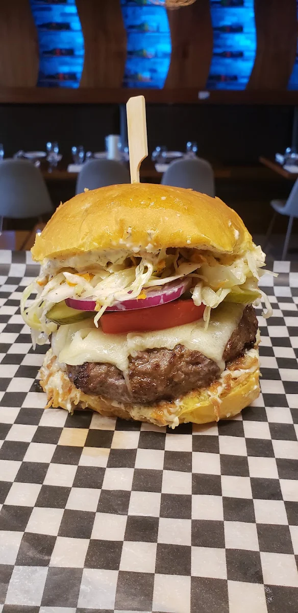 Cheeseburger, Deedar Persian Restaurant