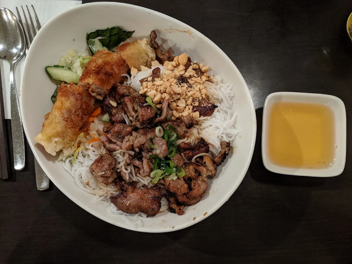 Bun Thit Nuong Cha Gio