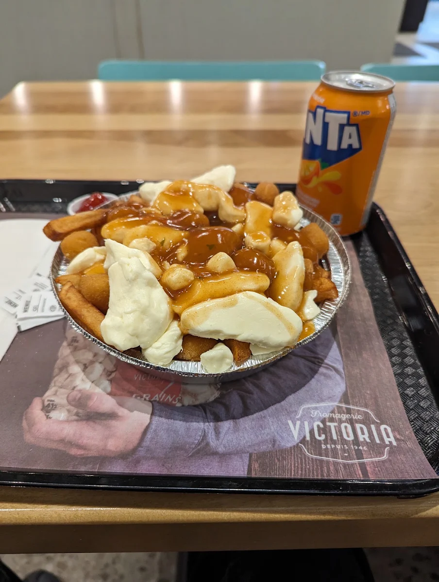 Moyenne Poutine Medium Poutine