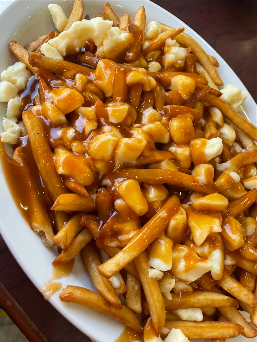 Large Poutine