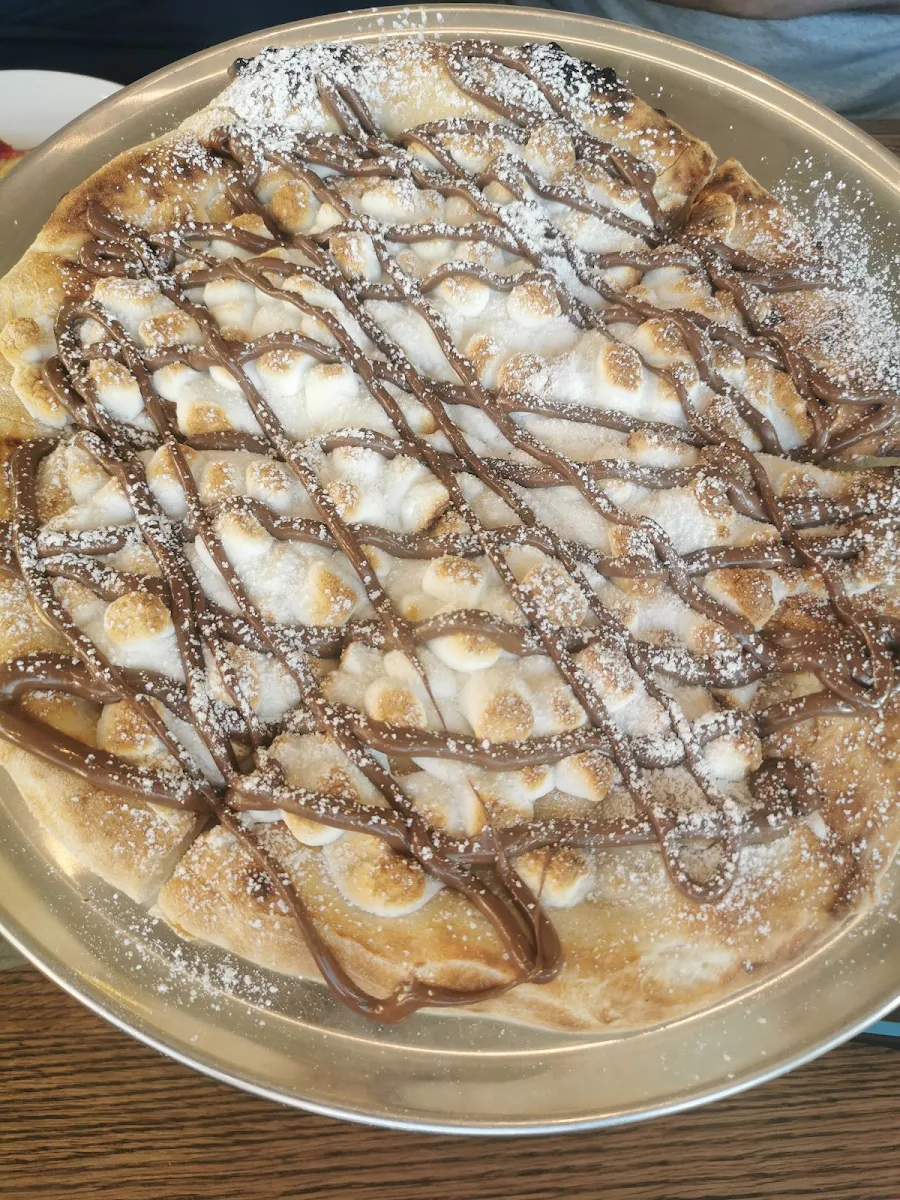 Nutella & Marshmallow Pizza