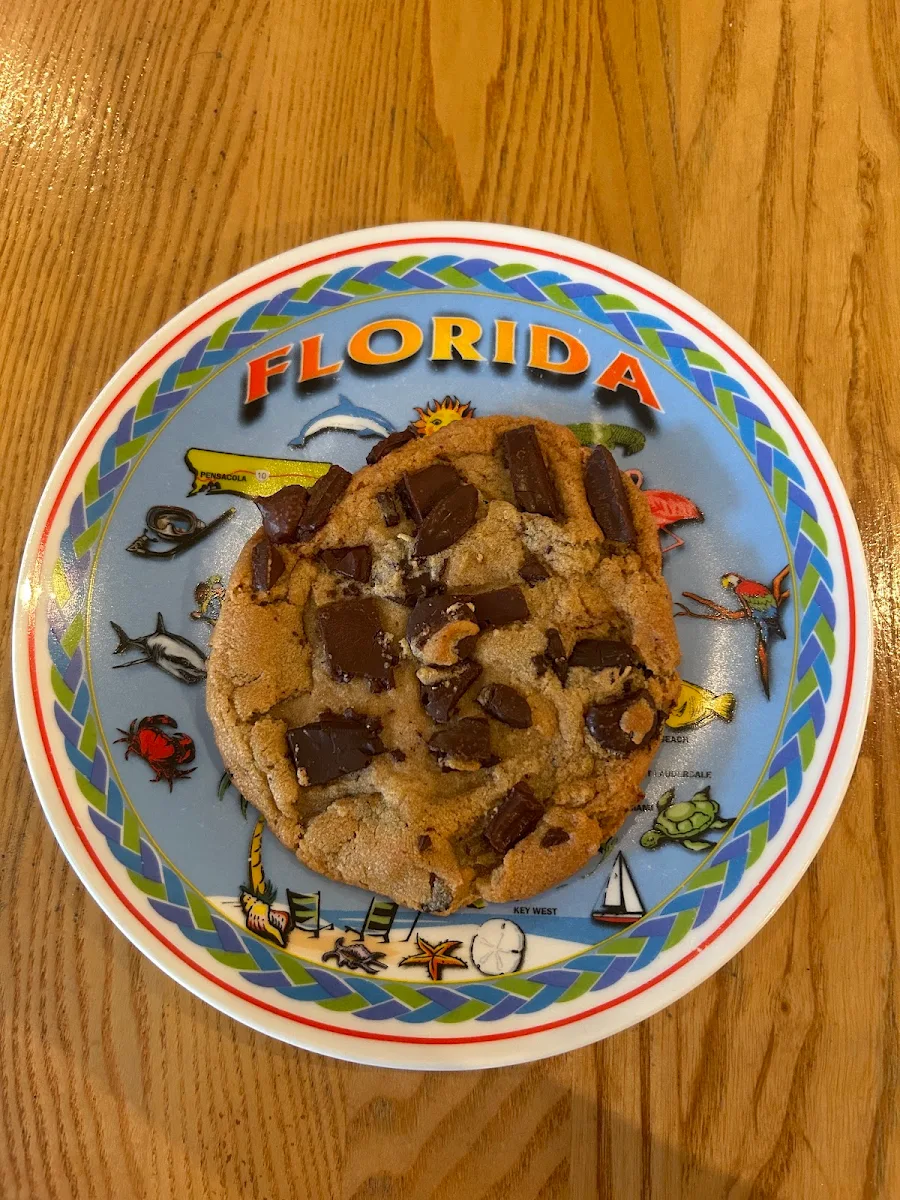 Chocolate Chip Cookie