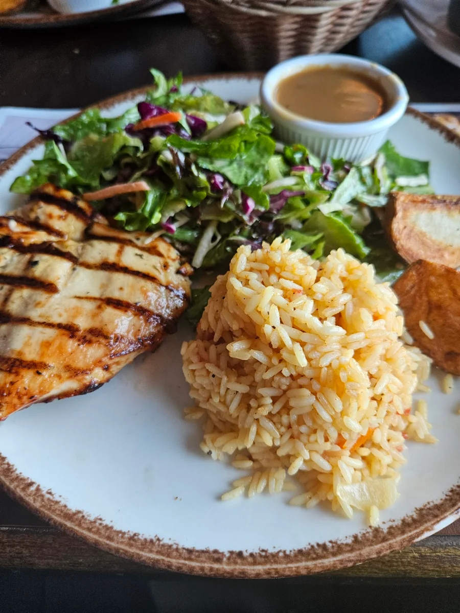 Poitrine de Poulet Marinée Grillée Grilled Marinated Chicken Breast