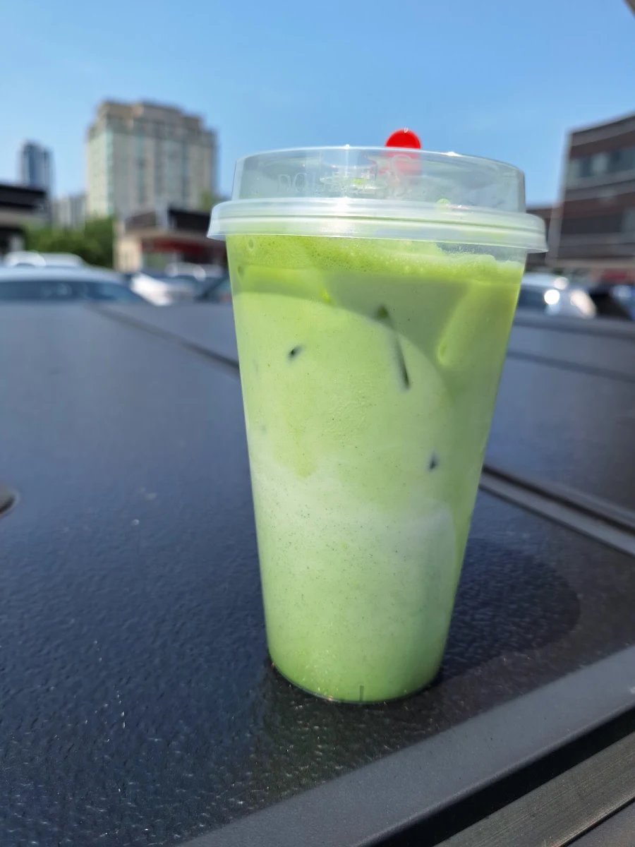 Strawberry Matcha Latte Cold