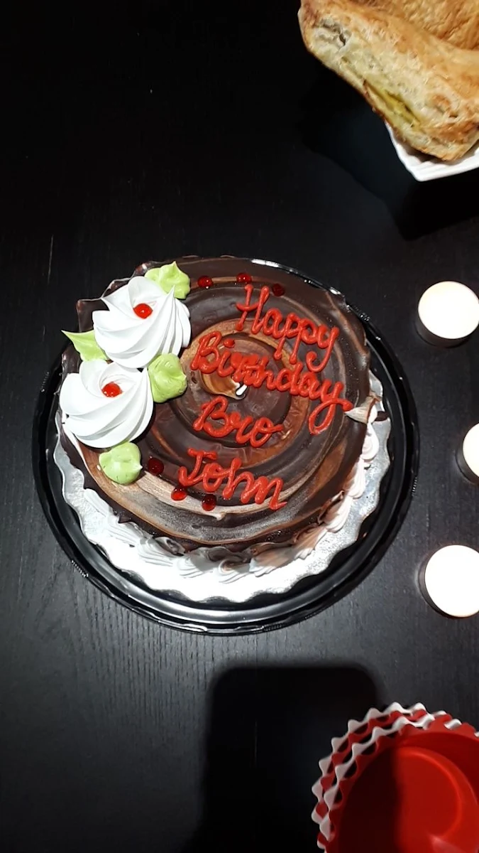 Marble Cake with Chocolate Cream