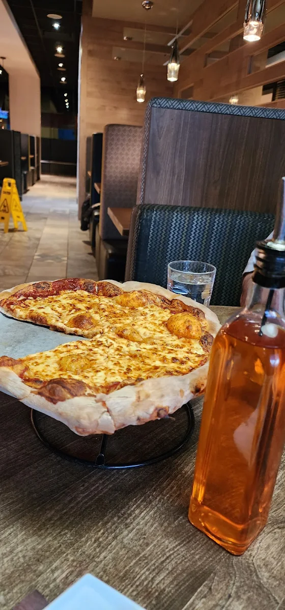 Pizza Au Fromage Cheese Pizza