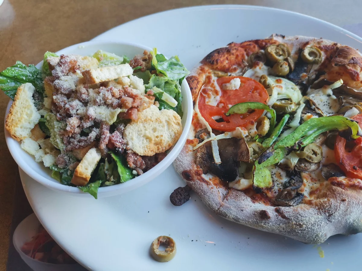 Pizza Vegetarian Plate