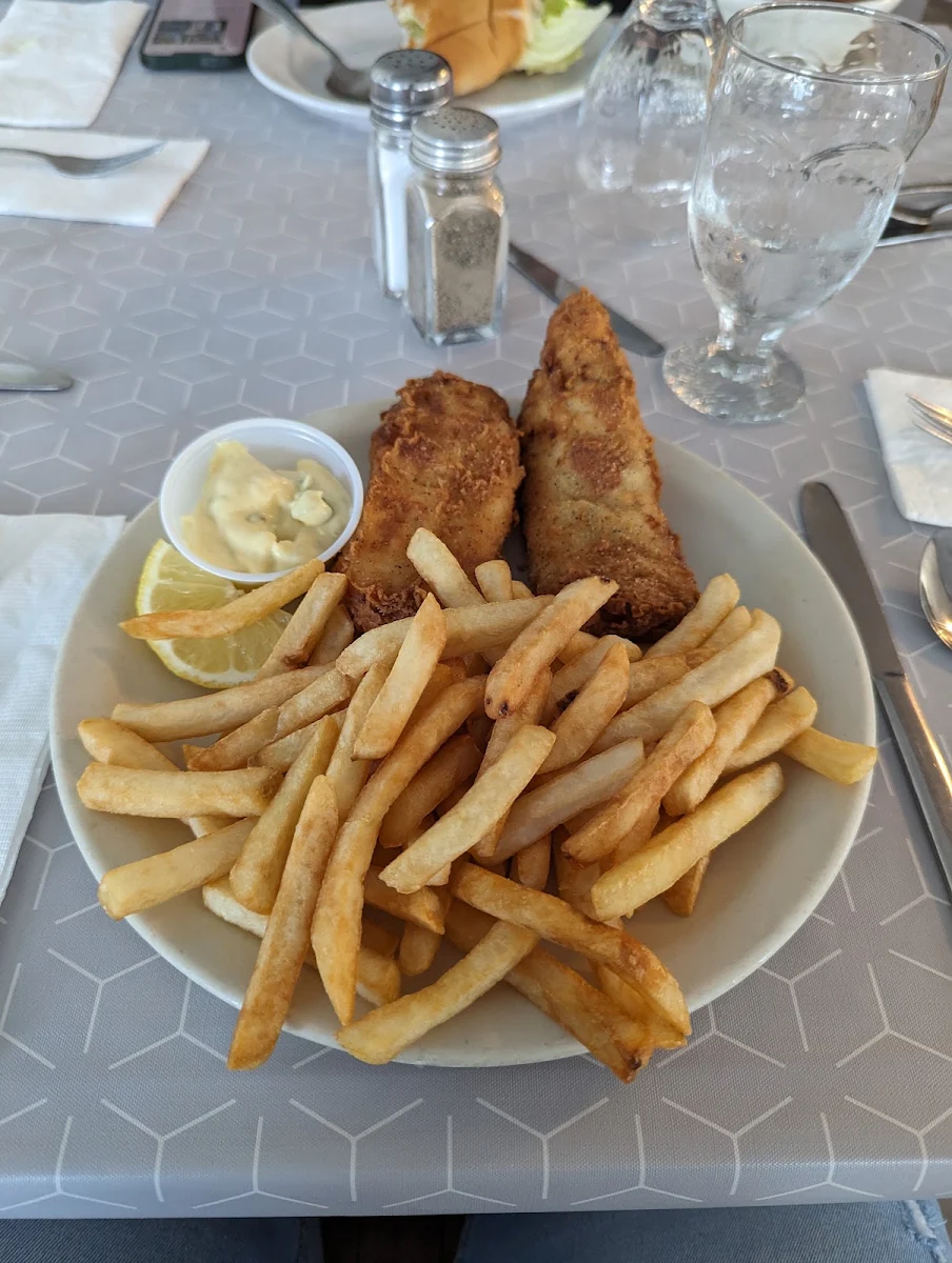 Famous Fish & Chips