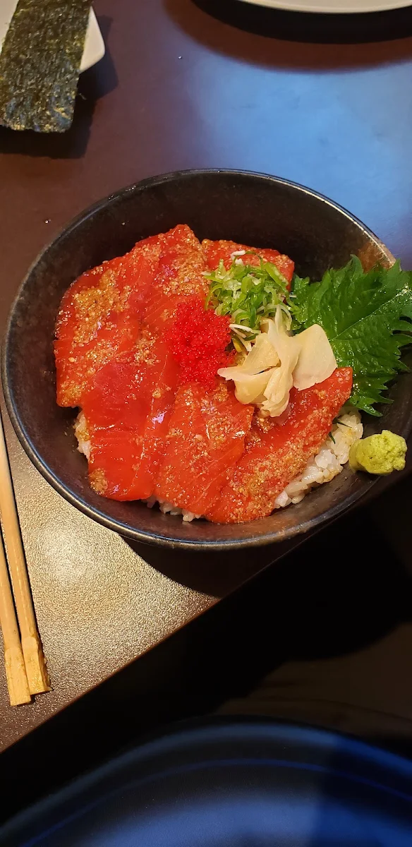Spicy Salmon Don