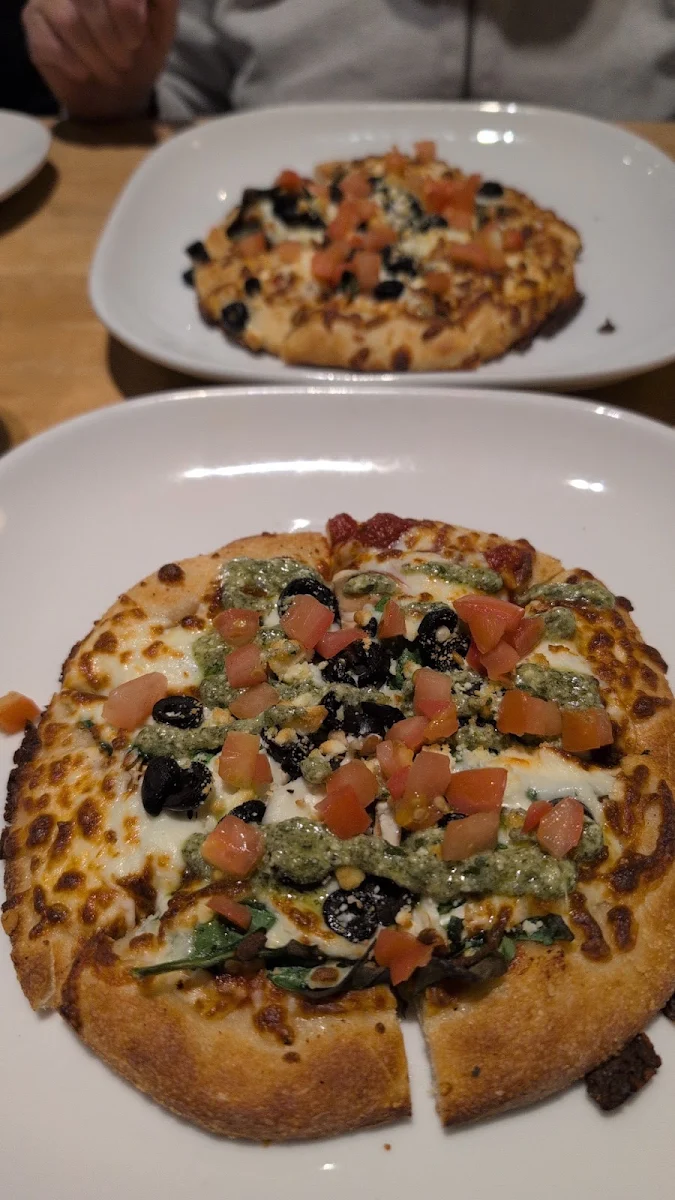 Mediterranean Pizza