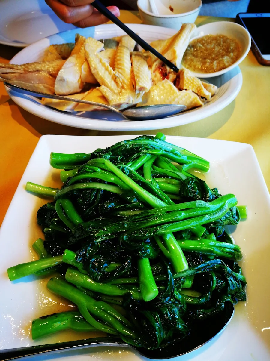Fish Slices with Mustard Green & Salted Egg