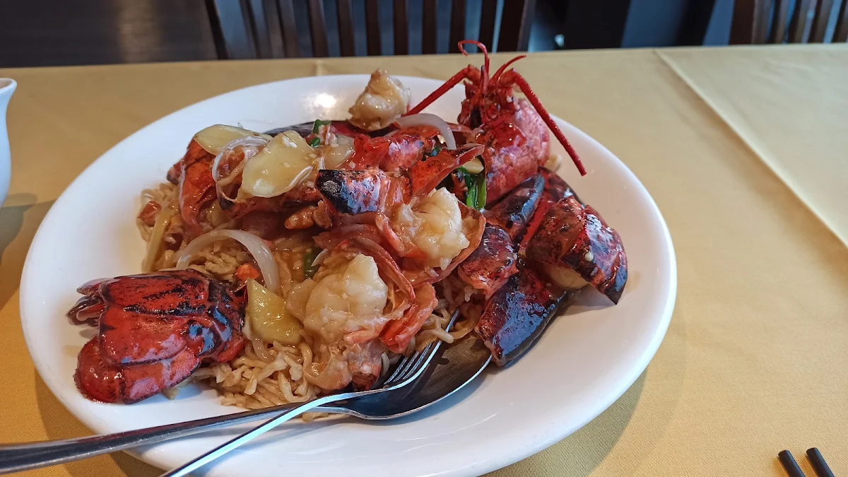 Lobster Fried Noodles