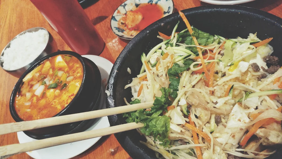 Dolsot Bibimbap